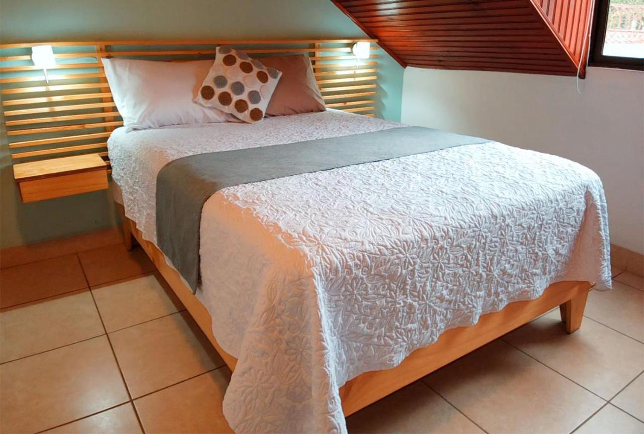 Trebol Amarillo Bed & Breakfast Escazú 외부 사진