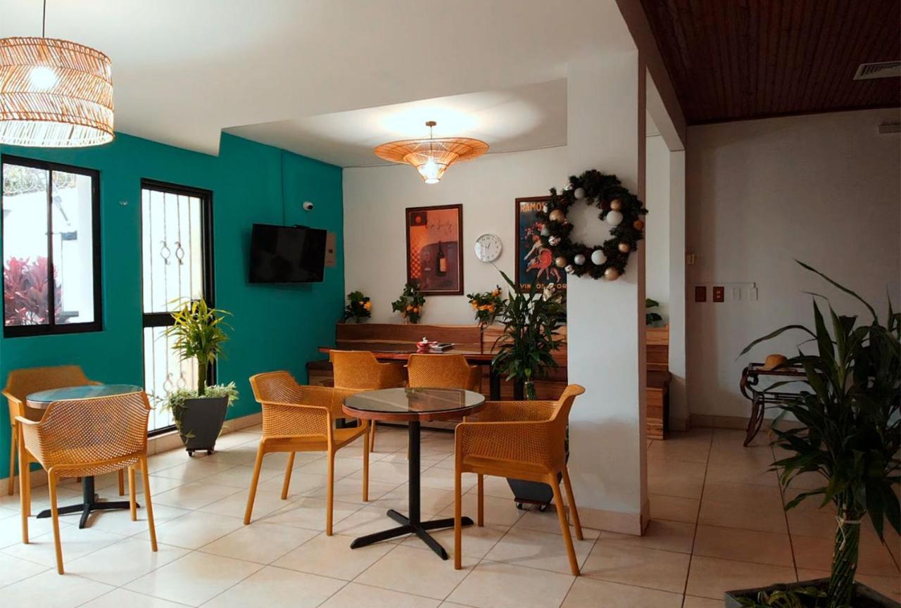 Trebol Amarillo Bed & Breakfast Escazú 외부 사진