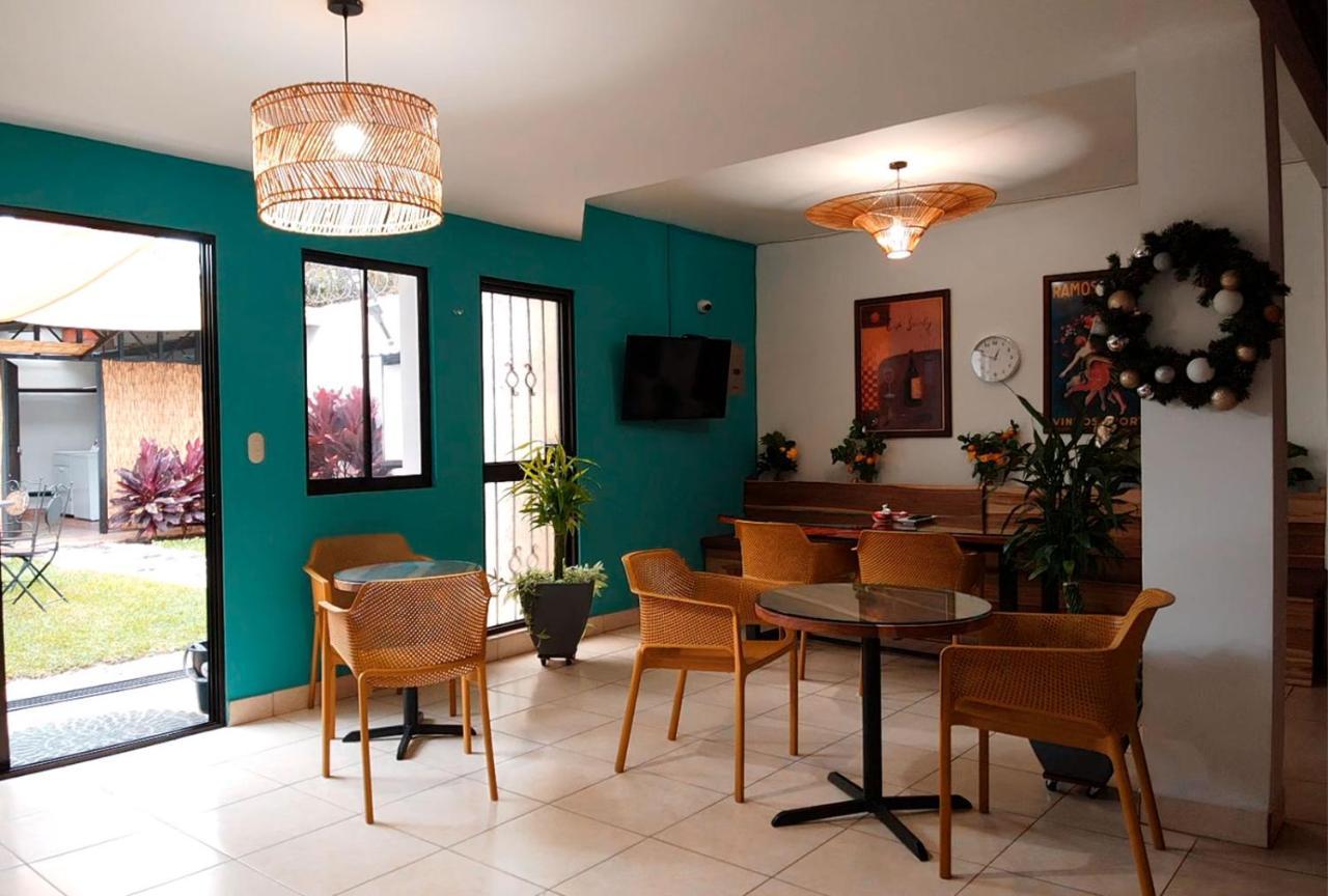 Trebol Amarillo Bed & Breakfast Escazú 외부 사진