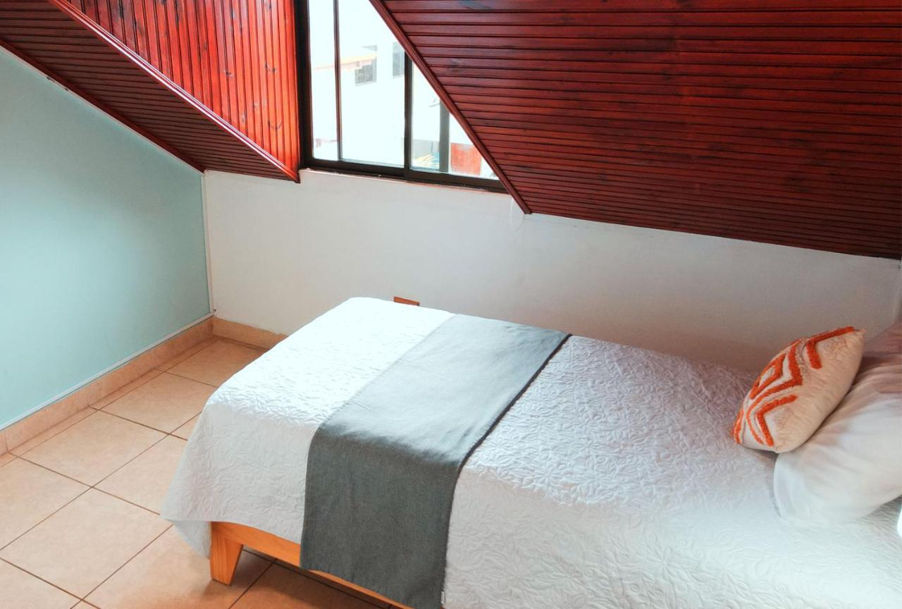 Trebol Amarillo Bed & Breakfast Escazú 외부 사진
