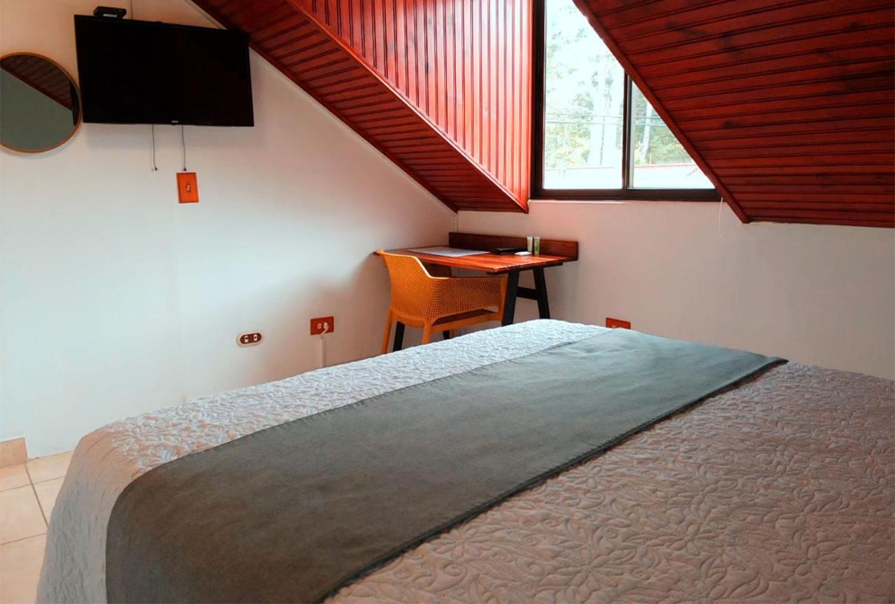 Trebol Amarillo Bed & Breakfast Escazú 외부 사진